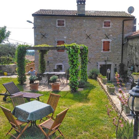 Al Merlo Olivo, Rural Istrian House Buje Zewnętrze zdjęcie