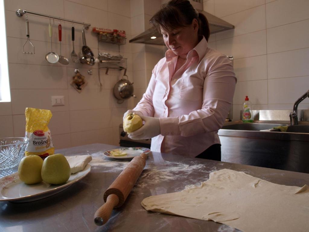 Al Merlo Olivo, Rural Istrian House Buje Zewnętrze zdjęcie